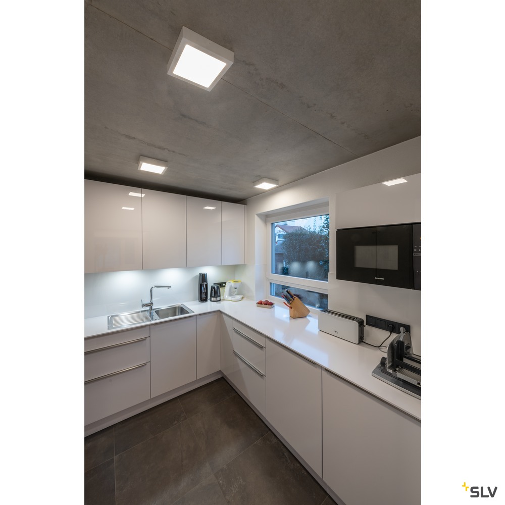 SENSER 24 CW, Indoor LED Wand- und Deckenaufbauleuchte eckig weiß 4000K